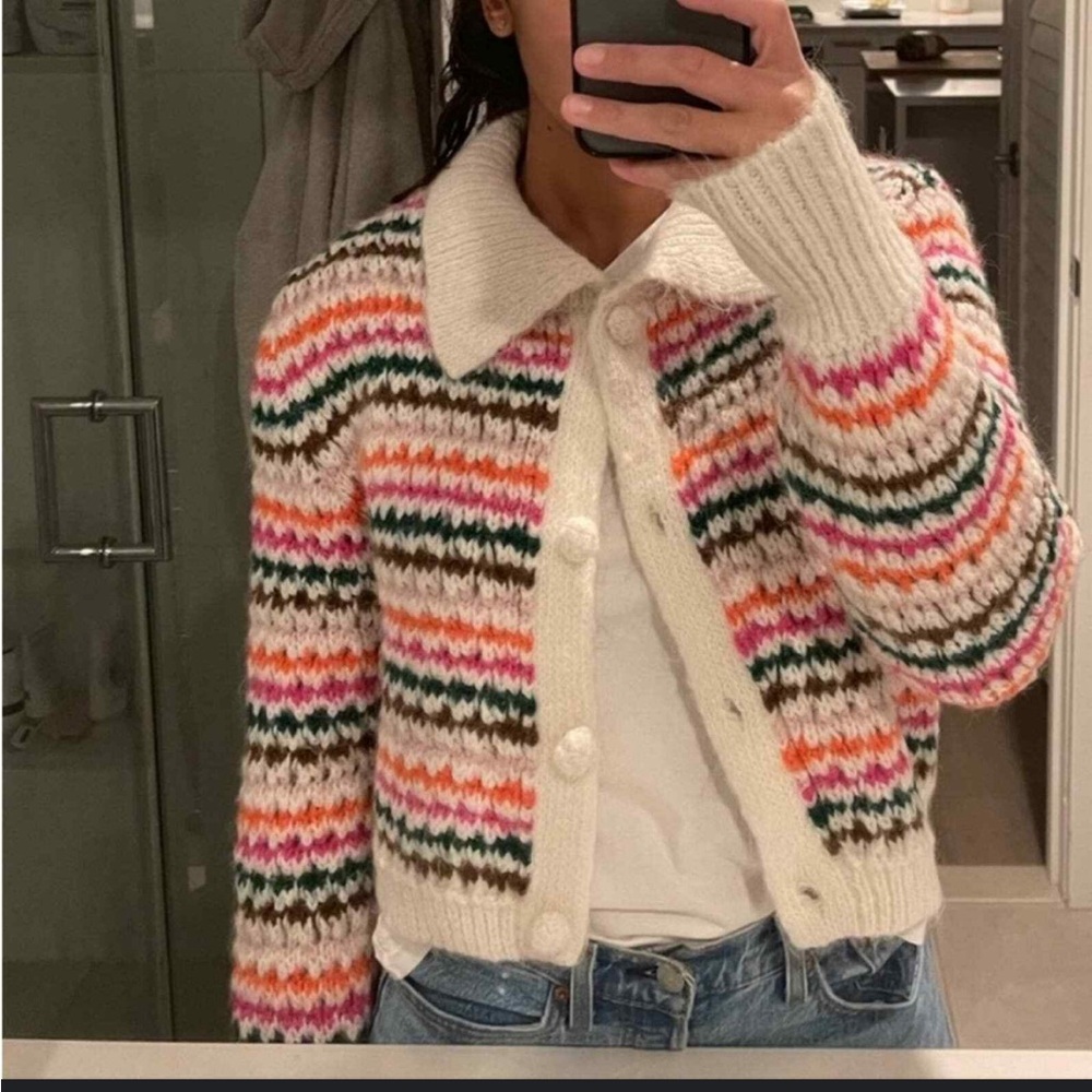 Zara Sweater. Never worn. Size S